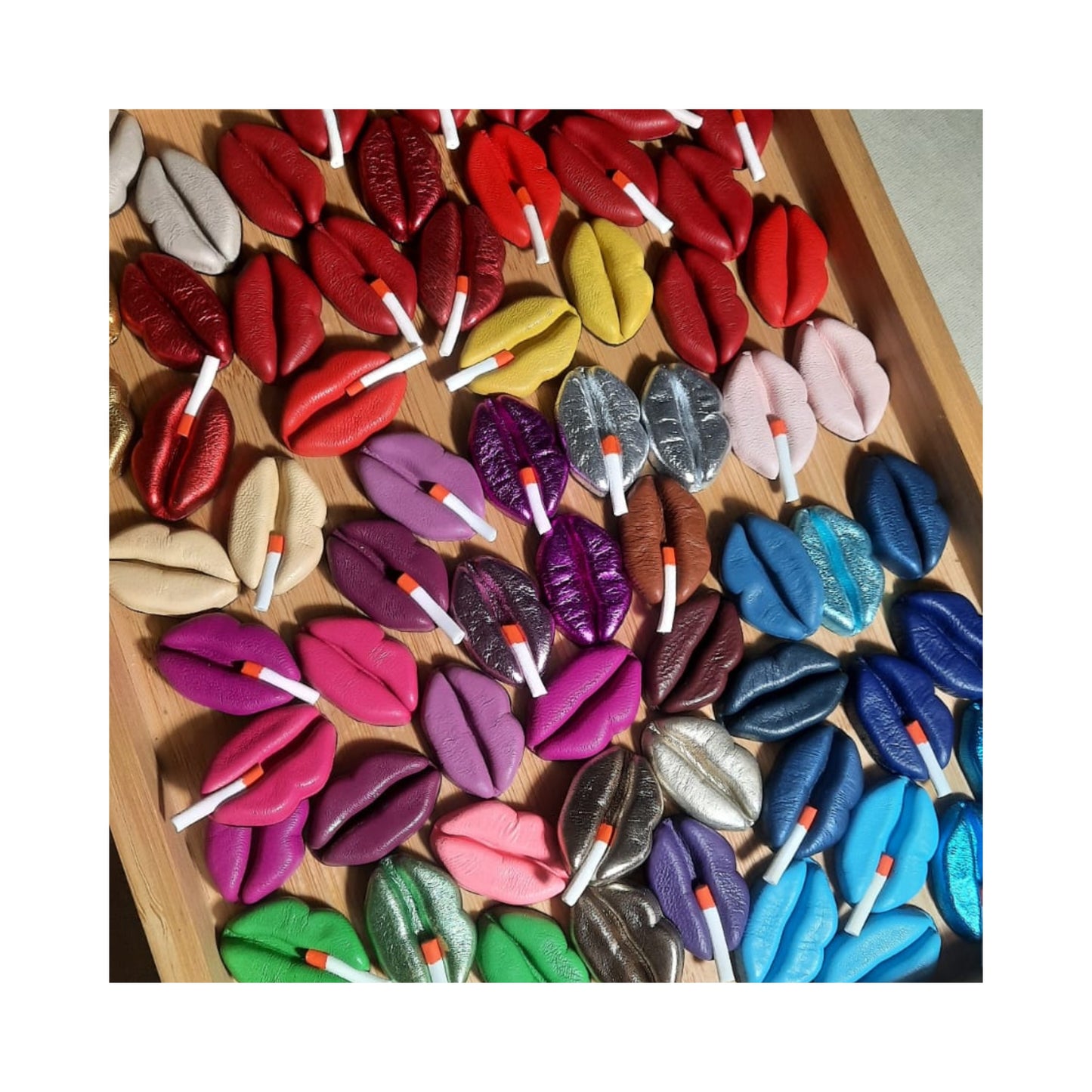 Broche Beijos Cléo!